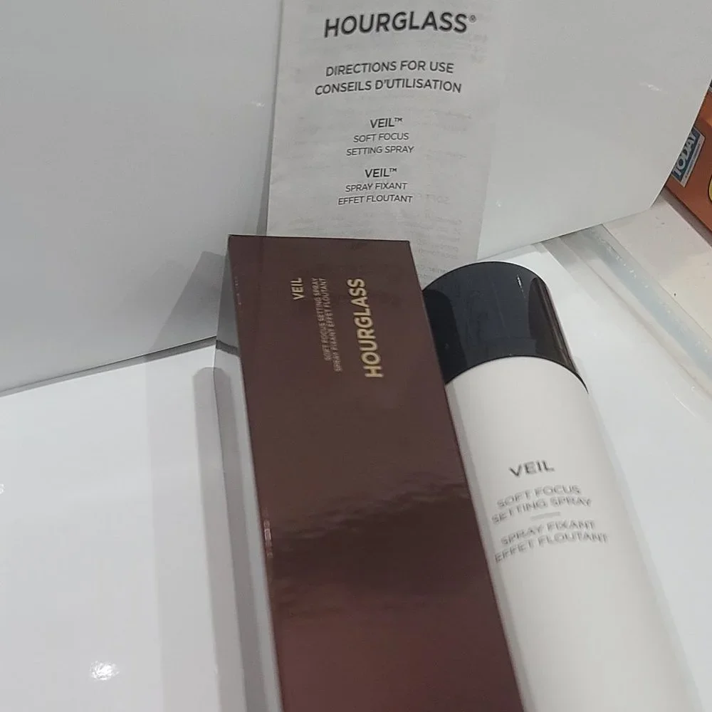 $18 OFF ✅ Hourglass Veil Soft Focus Setting Spray 120mL  ✨ NEW IN BOX